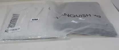 Seven items of as new Vanquish sportswear: five pairs of sweatpants (1 x S, 4 x L), T-shirt (M)