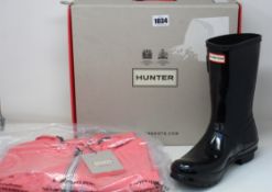 A pair of as new Hunter Original gloss short boots (UK 8) and children's Hunter Original shell