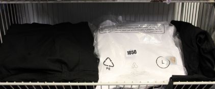 Ten items of assorted Carhartt clothing and accessories to include shirts, hats, T-shirts and