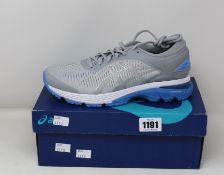 A pair of women's as new Asics Gel-Kayano 25 trainers (UK 6).