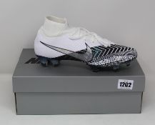 A pair of as new Nike Superfly 7 Elite MDS football boots (UK 8).