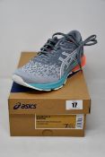 A pair of women's as new Asics DynaFlyte 4 trainers (UK 5).