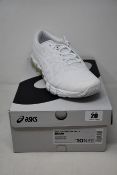 A pair of as new Asics Gel-Quantum 180 5 trainers (UK 9.5).