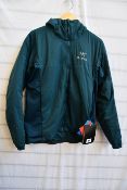 A men's as new Arc'teryx Atom LT hoody jacket (M - RRP £220).