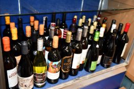 A quantity of assorted red/white wines to include Delgado Zuleta Vermut Goyesco Manzanilla, Judeka