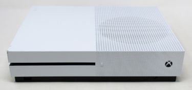 A pre-owned Xbox One S 1681 Game Console (Console only, some damage to casing) (No controllers,