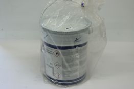 A tin of AkzoNobel D-DUR Primer 670 (2650-75401-200/UN1263).