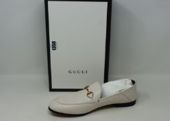 A pair of as new Gucci leather Horsebit loafers in white (EU 40+ - RRP £575).