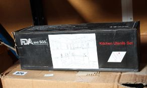 Kitchen Utensils Sets in night grey (6 boxed, 2 unboxed).