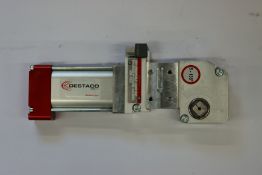 A boxed Destaco power clamp (82M-3E03004AL8).