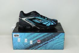 A air of as new Nike Air Max Tailwind V/Skepta trainers (UK 6).