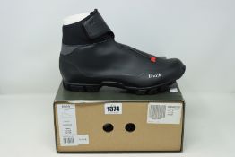 A pair of as new Fi'zi:k X-Road X5 Artica (UK 8.75).