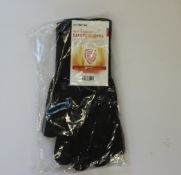 A quantity of as new DIY Doctor heat resistant safety gloves (Approximately 60 pairs).