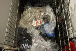 A quantity of as new Nike sportwear.