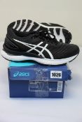 A pair of women's as new Asics Gel-Nimbus 22 trainers (UK 6).
