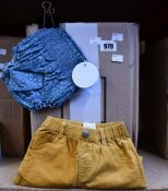 A quantity of infants assorted as new Bonnet a Pompom clothing (Assorted sizes - Approximately 40