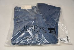 Three pairs of as new Joe's Jeans The Erin jeans (Sizes 26, 28, 30 - RRP £118 each).