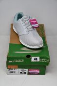 A pair of women's as new Skechers Go Golf Elite 3 Grand shoes (UK 6).