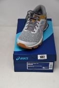A pair of women's as new Asics Gel-Kayano 26 trainers (UK 6).