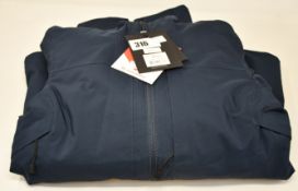 An as new Peak Performance Rider ski jacket (S).