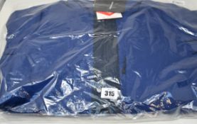 An as new Peak Performance Rider Ski insulated snowboard/ski jacket (L).