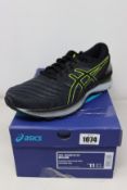 A pair of as new Asics Gel-Nimbus 22 trainers (UK 10).