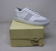 A pair of as new Axel Arigato Dunk sneakers (UK 6).