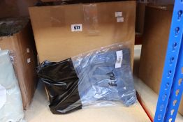 A quantity of assorted as new Find jeans (Assorted sizes - Approximately 20 pairs).