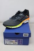 A pair of as new Mizuno Wave Inspire 16 trainers (UK 8.5).