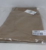 A pair of as new Ralph Lauren Prospect straight leg trousers (W31/L32).