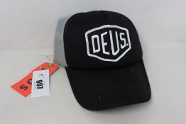 Fifteen as new Deus Ex Machina Baylands trucker caps in black/grey (RRP £25 each).