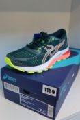 A pair of women's as new Asics Gel-Nimbus 21 (UK 5).