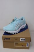 A pair of women's as new Asics GT-1000 10 trainers (UK 6.5).