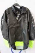 An as new Gore C5 Gore-Tex Sakedry 1985 Viz cycling jacket (EU M).