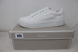 Nine pairs of women's as new Tamaris Wortmann sneakers (Assorted sizes).