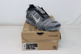 A pair of as new Nike Air Vapormax 2020 FK (UK 7).