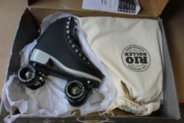 A pair of as new Rio Roller Signature Fashion Skates in black RIO285 (UK 6, box damaged).