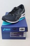A pair of women's as new Asics Gel-cumulus 22 trainers (UK 4).