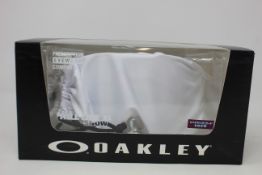 A pair of boxed as new Oakley Fall Line XL Snow Goggles (Prizm snow jade iridium lenses with matte