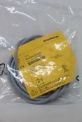 An as new Turck inductive proximity sensor (Ni4-DS20-2AP6X2, 165022).