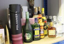 Assorted spirits and alcohol to include Hennessy cognac, Pazo Senorans Orujo De Galicia, Uganda