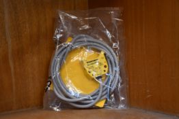 An as new Turck inductive proximity sensor (Ni4-DS20-2AP6X2, 165022).