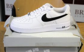 A pair of as new Nike Air Force 1 '07 AN20 (UK 7.5).