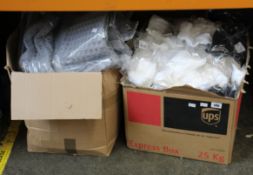 A large quantity of Möve towels and bath mats in various colours and styles.