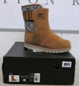 A pair of women's as new Sorel Rylee boots (UK 3.5).