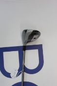 An as new TaylorMade Sim Max 5 wood V steel (Right-handed).