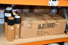 A large quantity of water bottles and flasks to include Sho Original 2.0 insulated vacuum bottles.