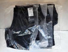 Four pairs of men's as new Gore Impulse short tight (L).