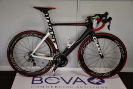 A gent's 'Aero' racing bicycle: Giant Propel Advanced SL (Size medium, suit rider around 5'10