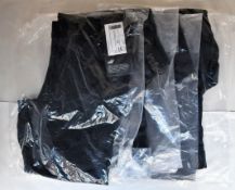 Four pairs of men's as new Gore Impulse short tight (M).
